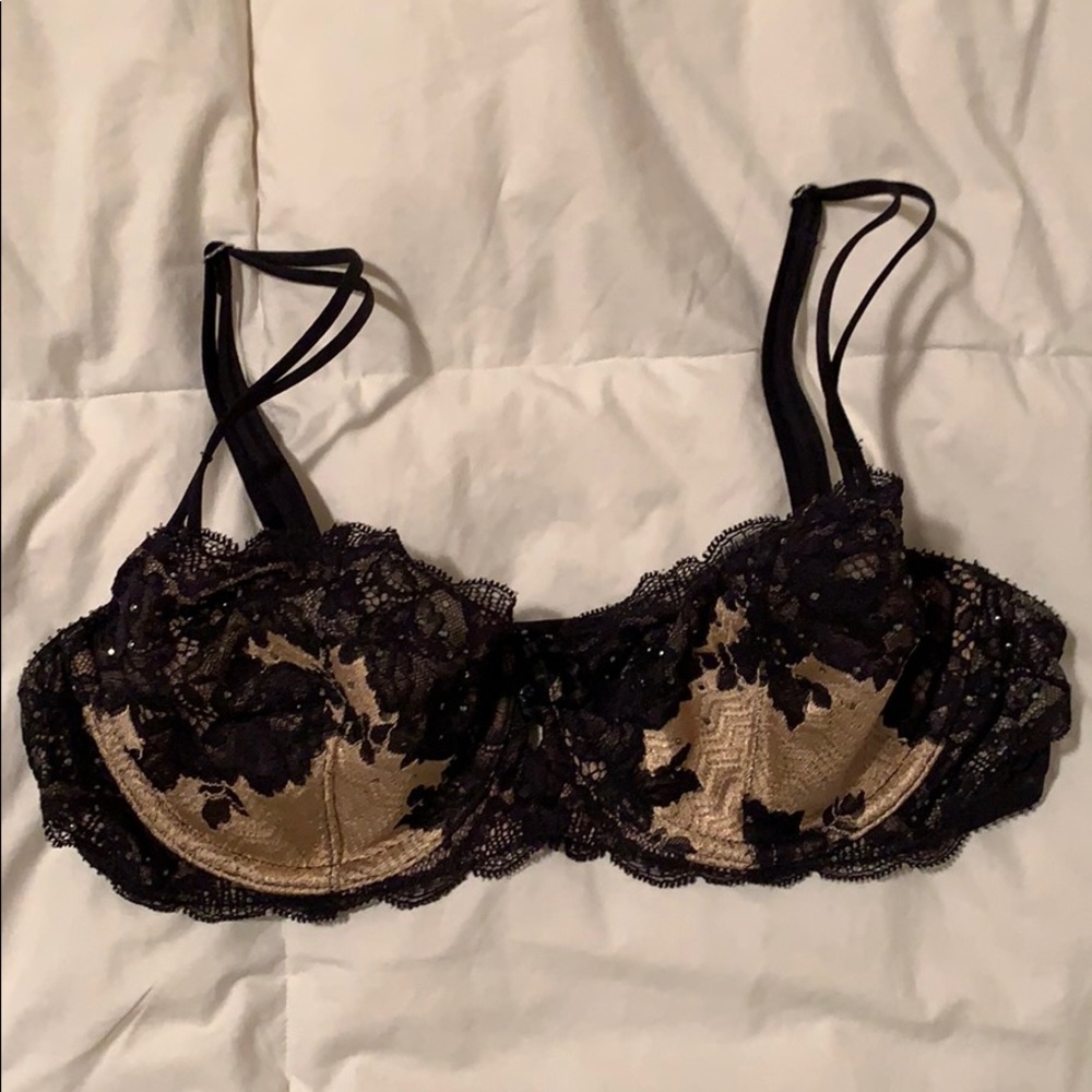 Victoria’s Secret Unlined Demi Bra 34C